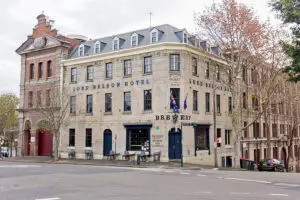 cleaning in Millers Point 2000